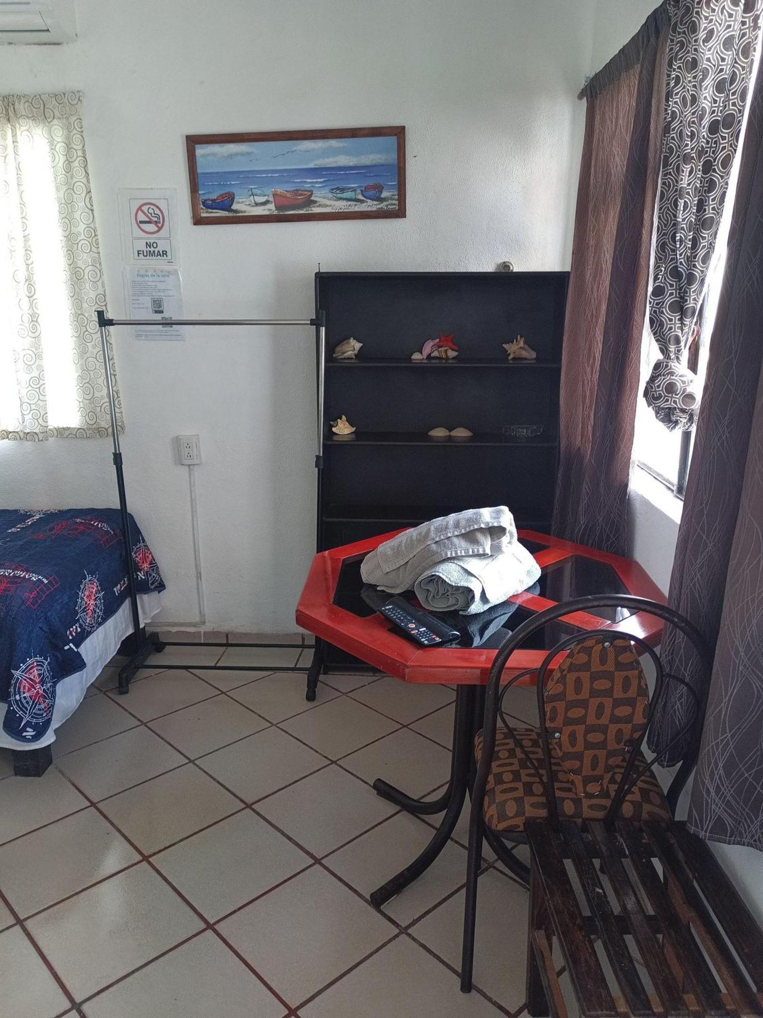 Habitaciones-Comodas-Aire-Wifi-Tv-Cerca De Playa-!!Excelente Precio II Manzanillo Eksteriør billede